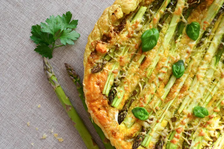 tarte-salee-asperges-pesto-chevre-JulieGri-1